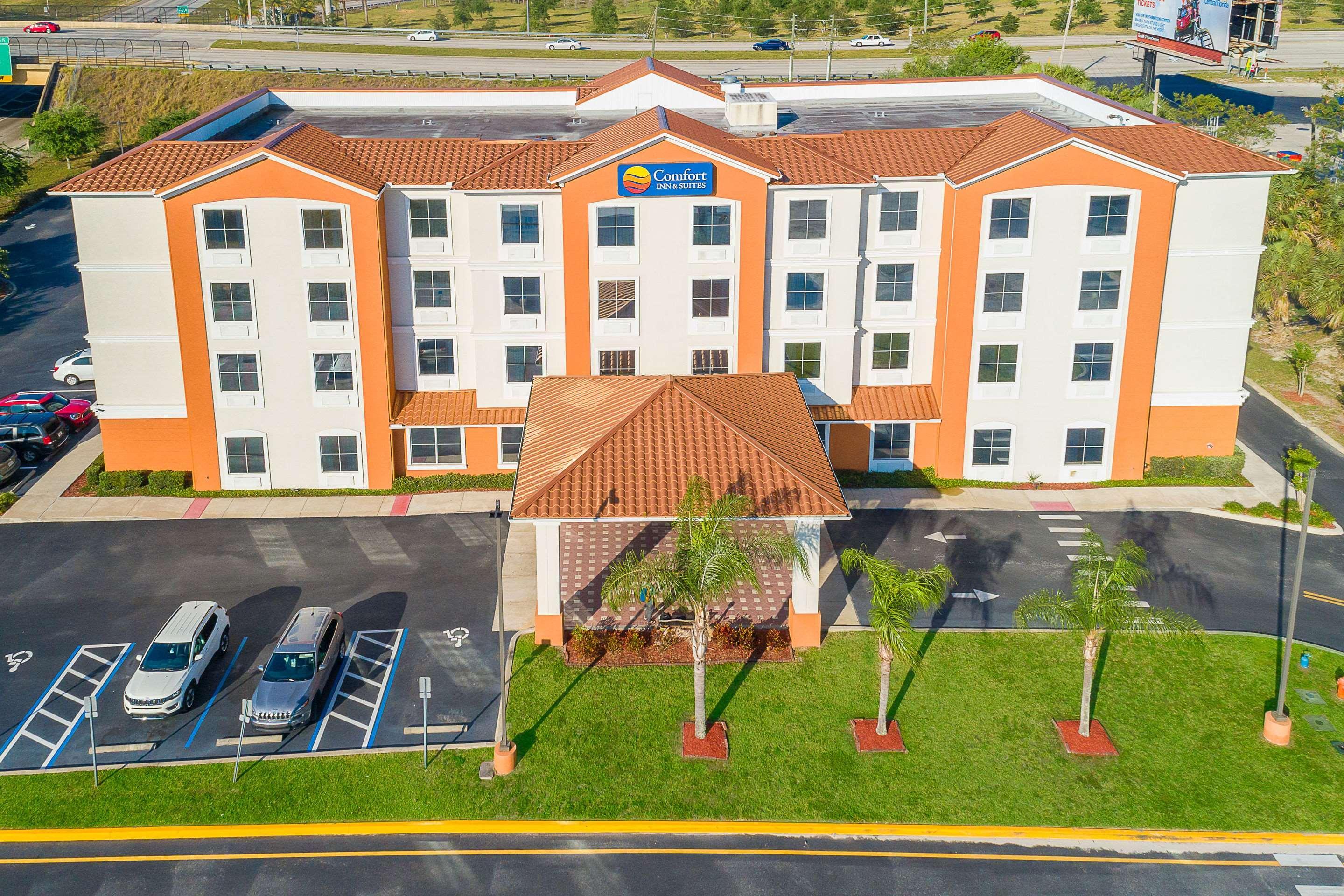 Comfort Inn & Suites Maingate South Давенпорт Екстер'єр фото